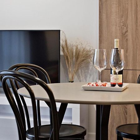 Goclaw P&O Serviced Apartments Варшава Экстерьер фото