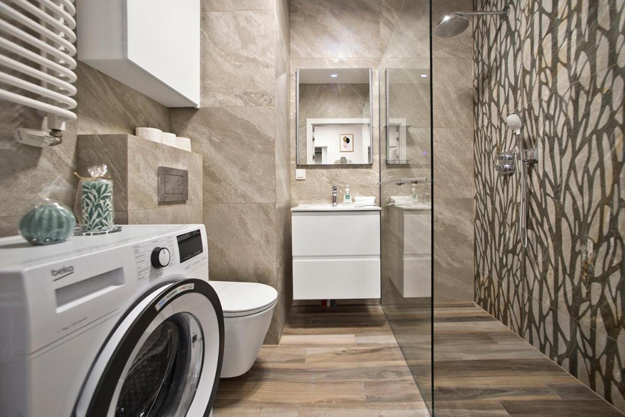 Goclaw P&O Serviced Apartments Варшава Экстерьер фото