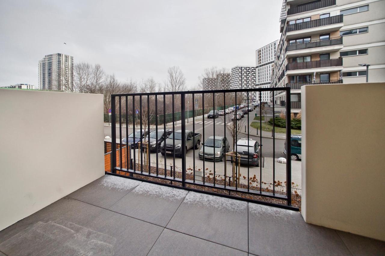 Goclaw P&O Serviced Apartments Варшава Экстерьер фото